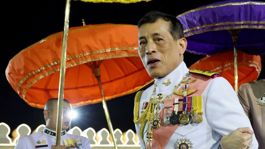 La Thaïlande va inculper le chef de l’opposition pour ses propos sur le “vaccin royal ”