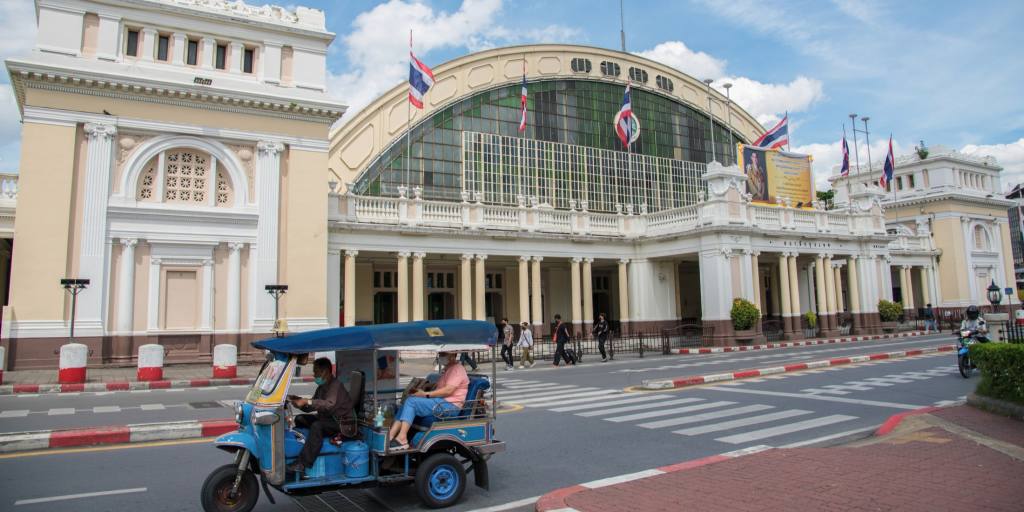 La Thaïlande freine la fermeture de la gare de Bangkok après la manifestation des passionnés du rail