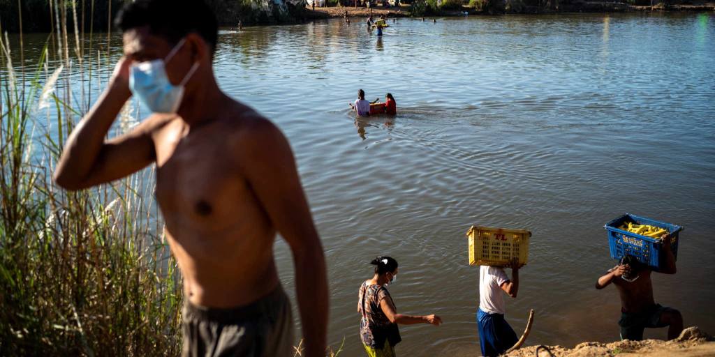 Les généraux du Myanmar cherchent à courtiser les milices ethniques le jour de l'Union