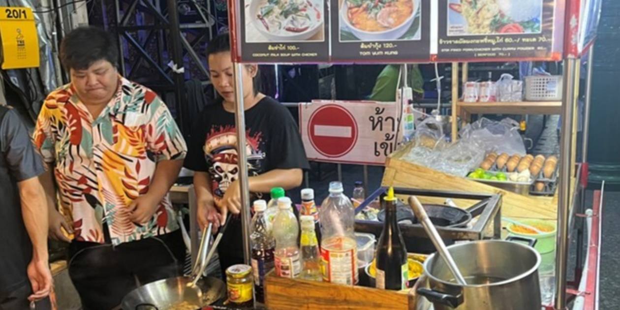 Les vendeurs de rue de Bangkok craignent le plan de relocalisation du nouveau gouverneur